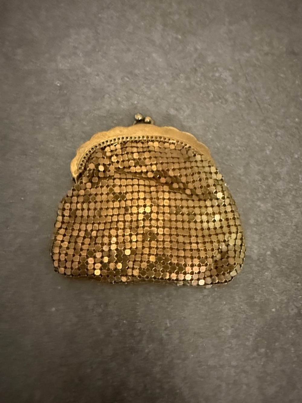 Vintage gold mesh coin purse
